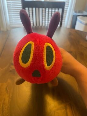 Very Hungry CaterpillarPlush Caterpillar Stuffed Animal - Red and Green Soft Toy